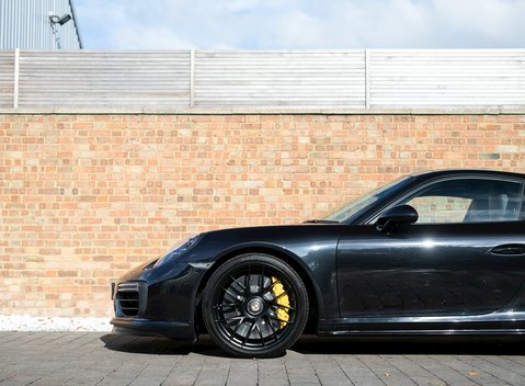 Porsche 911 (991.2) Turbo S 26