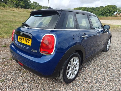 Mini Hatch 1.5 Cooper Auto Euro 6 (s/s) 5dr 5