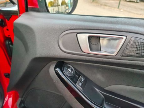 Ford Fiesta 1.25 Zetec Euro 5 5dr 33