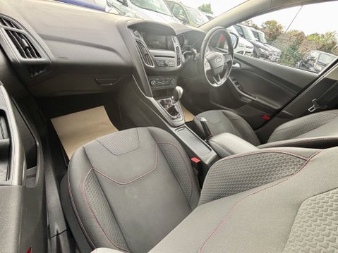 Ford Focus ZETEC S TDCI BLACK EDITION 11