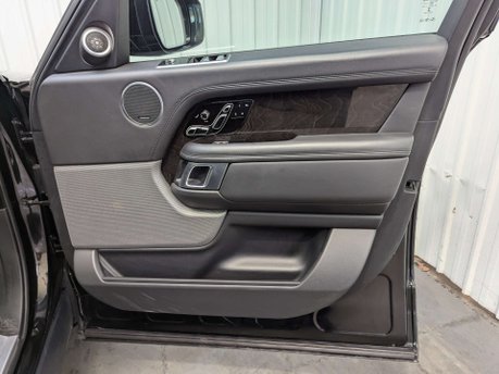 Land Rover Range Rover 4.4 Range Rover Vogue SE SDV8 Auto 4WD 5dr 53