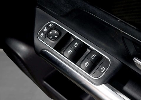 Mercedes-Benz GLA 1.3 GLA 180 AMG Line Premium Auto 5dr 37