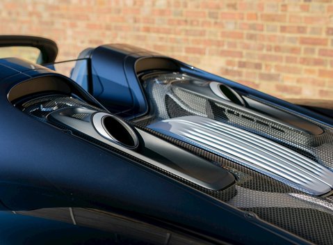 Porsche 918 Spyder Weissach 33