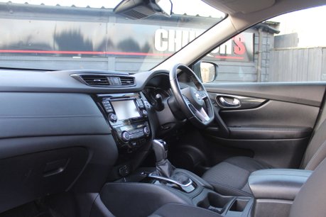 Nissan X-Trail 1.6 X-Trail N-Connecta dCi CVT 5dr 17