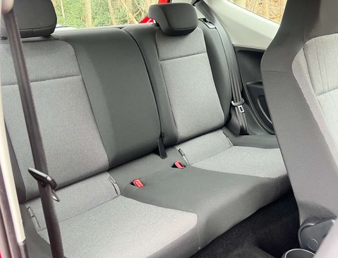 Volkswagen Up 1.0 Move Up 3dr 36