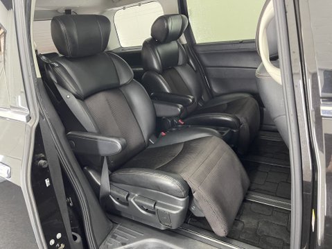 Nissan Elgrand E52 3.5 V6 4WD Highway Star, PNE52 13