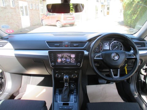 Skoda Superb 1.5 TSI ACT SE DSG Euro 6 (s/s) 5dr 15