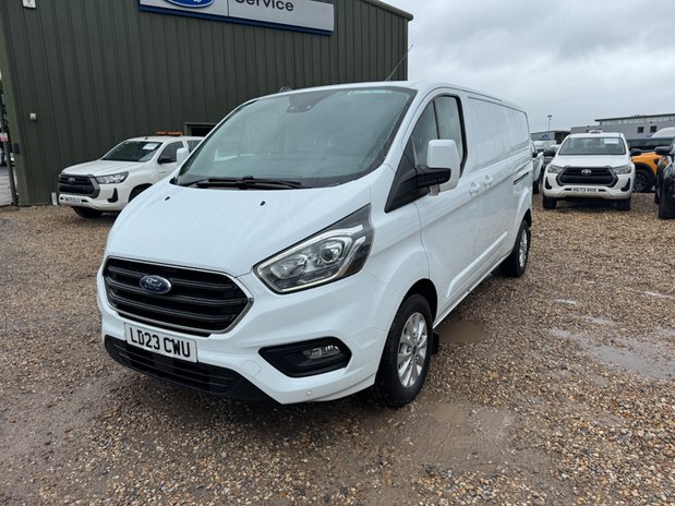 Ford Transit Custom LWB L2H1 [SOLD MT] Low Roof Limited 300 Air Con Alloys Sensors EURO 6 2