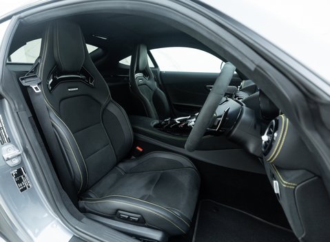 Mercedes-Benz AMG GT R PREMIUM 12