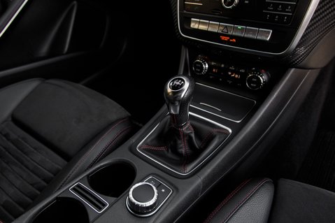 Mercedes-Benz A Class A 200 AMG LINE EXECUTIVE 38