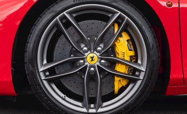 Ferrari 488 Spider 12