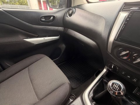 Nissan Navara DCI VISIA 4X4 SHR KCB 30