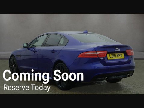 Jaguar XE R-SPORT INGENIUM 3