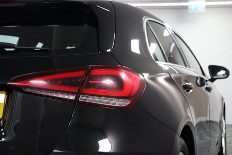 Mercedes-Benz A Class A 180 D SPORT 23