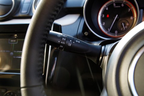 Suzuki Swift SZ-L DUALJET MHEV 16