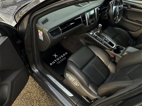 Porsche Macan D S PDK 41