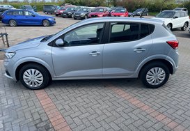 Dacia Sandero COMFORT 1.0 TCE AUTOMATIC 5 DOOR 11