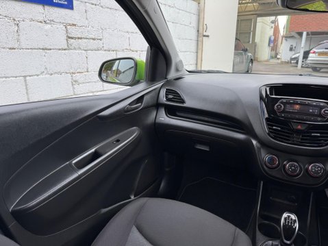 Vauxhall Viva 1.0i SE Euro 6 5dr 47