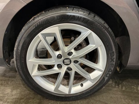 SEAT Leon 1.6 TDI SE Sport Tourer Euro 6 (s/s) 5dr 33