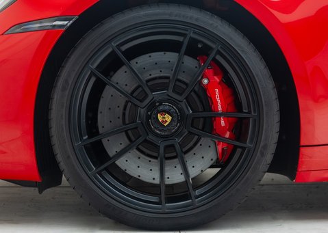 Porsche 911 Targa 4 GTS (992) 