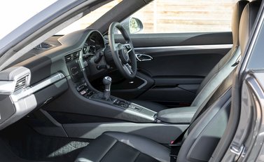 Porsche 911 (991.2) Carrera S 13
