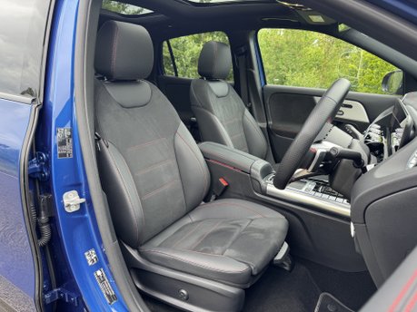 Mercedes-Benz EQA EQA 300 4Matic AMG Line Premium Plus Auto Electric 66 KWH PAN ROOF/HEADS UP 3