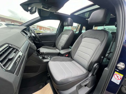 Volkswagen Tiguan 2.0 Tiguan R-Line TDI BlueMotion Technology 4Motion Semi-Automatic 4WD 5dr 29