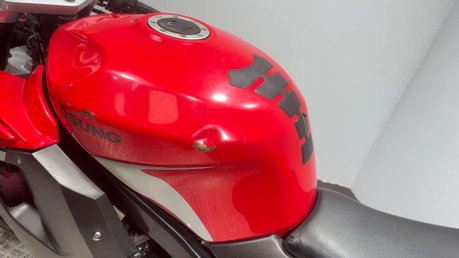 Hyosung GT GTR 2016 13K RUNNING PROJECT BIKE VTWIN 15BHP SPORTS 18