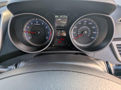 Hyundai i30 1.4 Active Euro 5 5dr 9