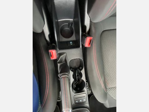 Ford Fiesta SPORT 33