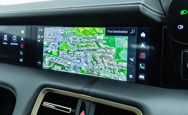 Porsche Taycan TURBO S 25