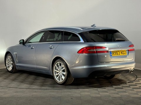 Jaguar XF D PREMIUM LUXURY SPORTBRAKE 9