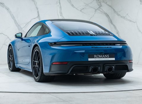 Porsche 911 Carrera 4 GTS (992.2) 10