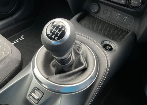 Nissan Juke DIG-T N-CONNECTA 4