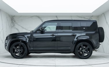 Land Rover Defender 110 V8 2