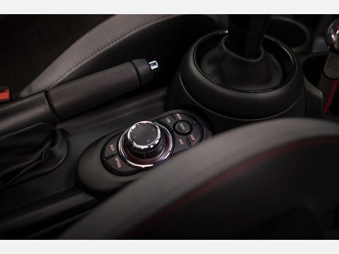 Mini Hatch 2.0 John Cooper Works Steptronic Euro 6 (s/s) 3dr 29