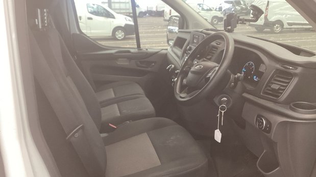 Ford Transit Custom SWB L1H2 High Roof Leader 300 Air Con Sensors EURO 6 9