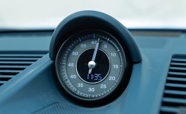 Porsche 911 Turbo (992) 21