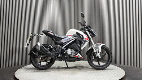 Keeway RKF 125 2025 ONLY 312 MILES 1 ONWER LEARNER 125CC 4