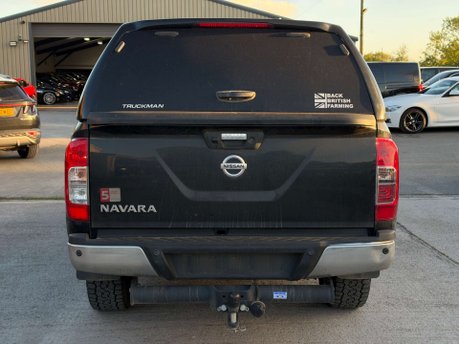Nissan Navara 2.3 Navara Tekna dCi Auto 4WD 5dr 5