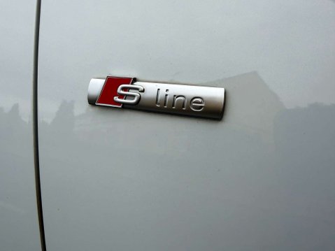 Audi A4 2.0 A4 S Line TDI 5dr 36