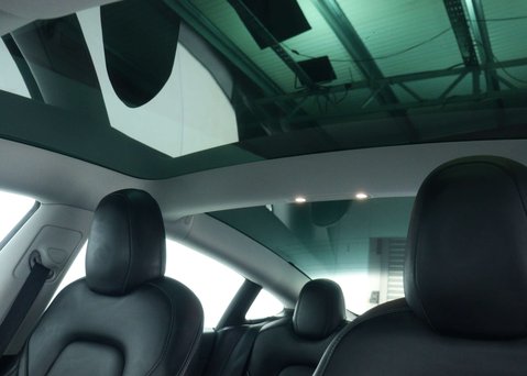 Tesla Model 3 Saloon 4dr Electric Auto RWD (241 bhp) 42