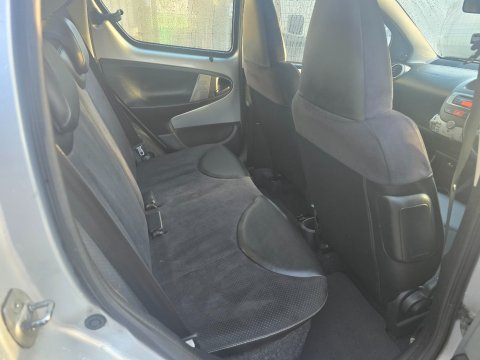 Toyota Aygo VVT-I ICE 12