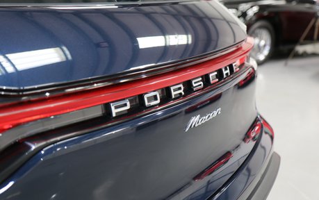 Porsche Macan PDK - Panoramic Roof / RS Spyder Alloys - Full Porsche Service History 22