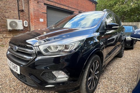 Ford Kuga ST-LINE TDCI - 8 SERVICES - AWAITING PREPARATION 10