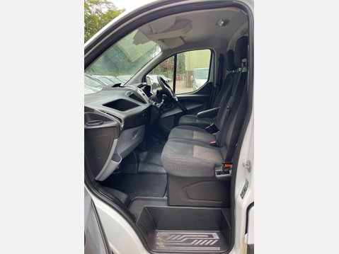 Ford Transit Custom 2.2 TDCi 270 ECOnetic Panel Van 5dr Diesel Manual L1 H1 (162 g/km, 98 bhp) 31