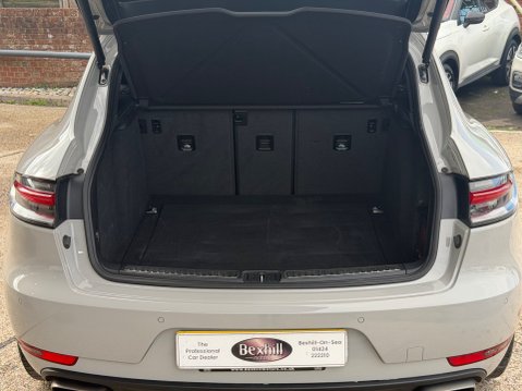 Porsche Macan PDK 6