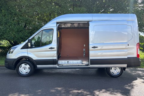 Ford Transit 350 Rwd Trend 130 ps L3H3 Panel Van - Air Con / Rear Camera 6