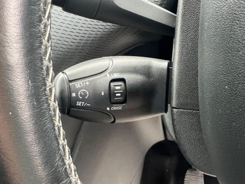 Peugeot 208 1.2 PureTech Allure Euro 6 5dr 22