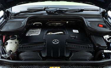 Mercedes-Benz GLS 600 42